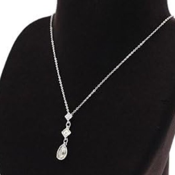 Swarovski Eveline Crystal Siver-Tone Pendant Necklace BNWT Great Holiday Gift - Picture 2 of 3